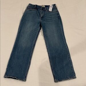 Abercrombie & Fitch The Ankle Straight Ultra High Rise Jeans - 28S - 6S - NWT